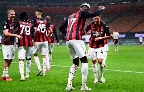 星空体育教练-AC米兰主场大胜国际米兰，重返榜首位置的简单介绍