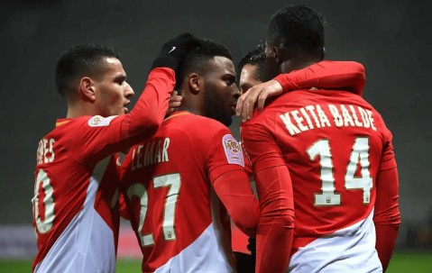 星空体育网站-包含尼斯队内部遭遇矛盾，输给对手的词条