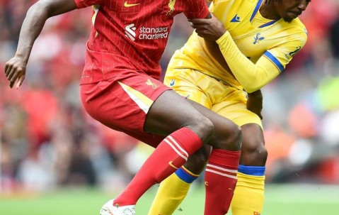 星空体育官网app-利物浦联赛战平，英超竞争相当激烈