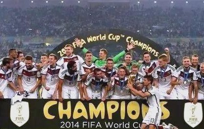 星空体育网址-世界杯足球联赛中的一朝辉煌