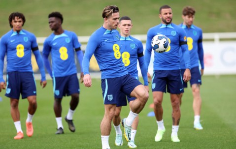 欧国联联赛开启,球队备战新赛季