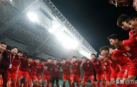 星空体育app-关键时刻球员崭露头角，帮助球队逆转比赛