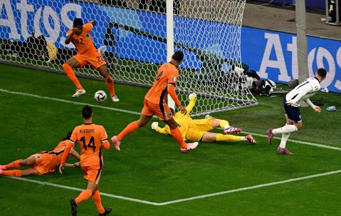 星空体育官方登录入口-荷兰队突围成功，晋级欧洲杯