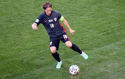 星空体育网页版-波兰力克俄罗斯，晋级欧锦赛八强