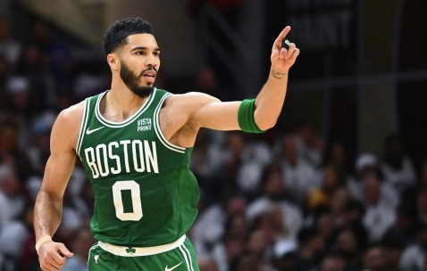 星空体育娱乐-凯尔特人击败步行者，再度胜利