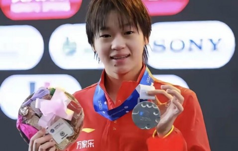 星空体育app下载-墨西哥队员斩获金牌，战无不胜