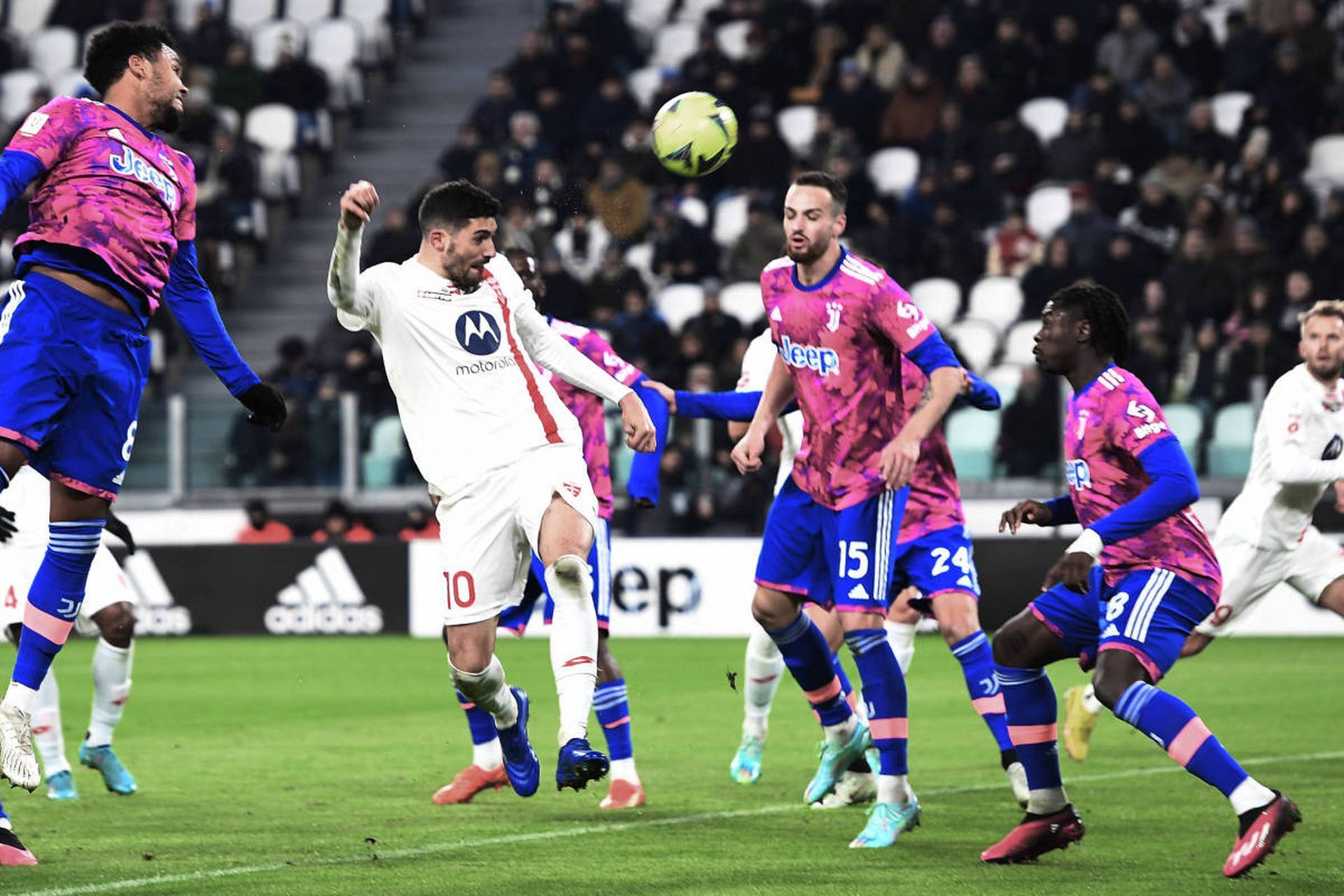 比利亚雷亚尔取得关键胜利!球队保持不败战绩的简单介绍 比利亚雷亚尔取得关键胜利!球队保持不败战绩的简单介绍