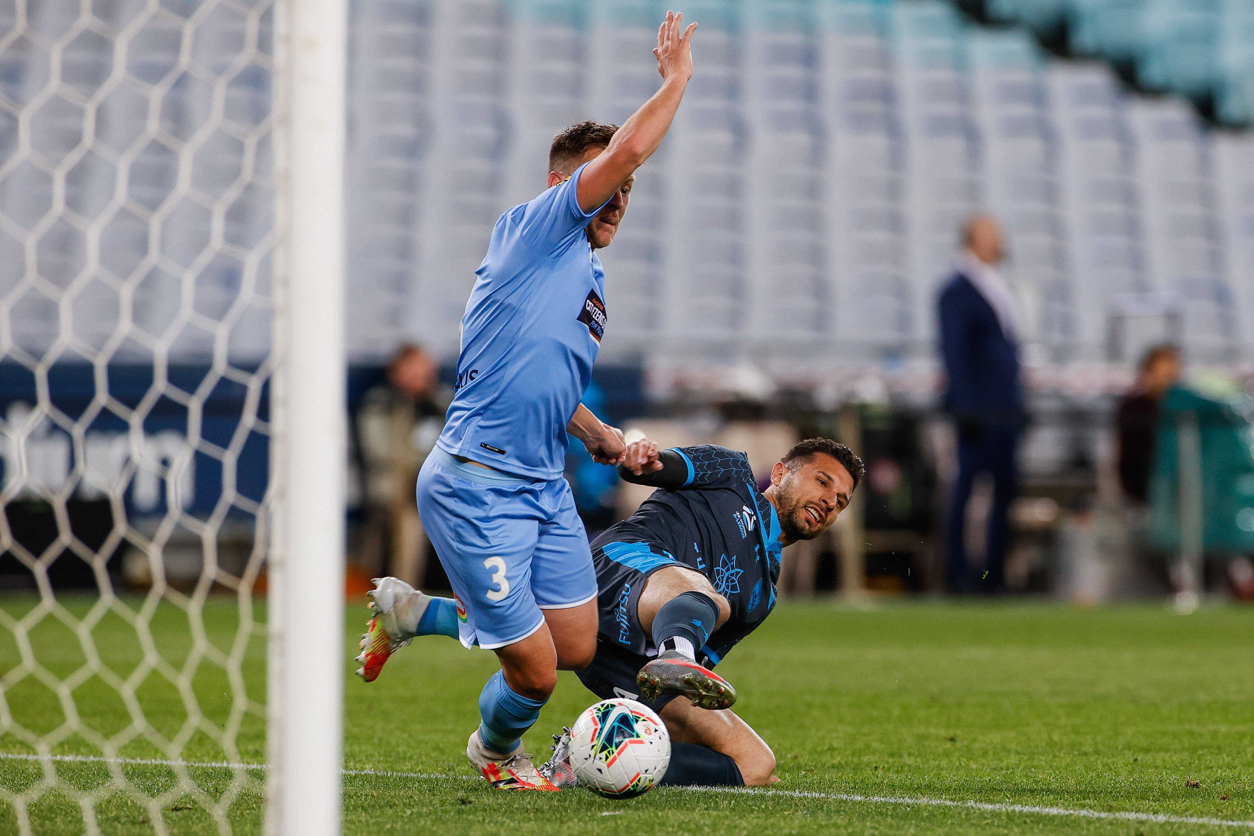 墨尔本城主场败北，告别亚冠赛事