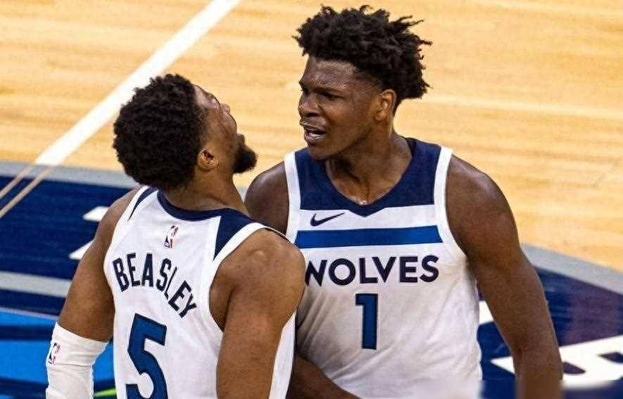 包含联赛实力悬殊球队突破边界，被誉为黑马的词条