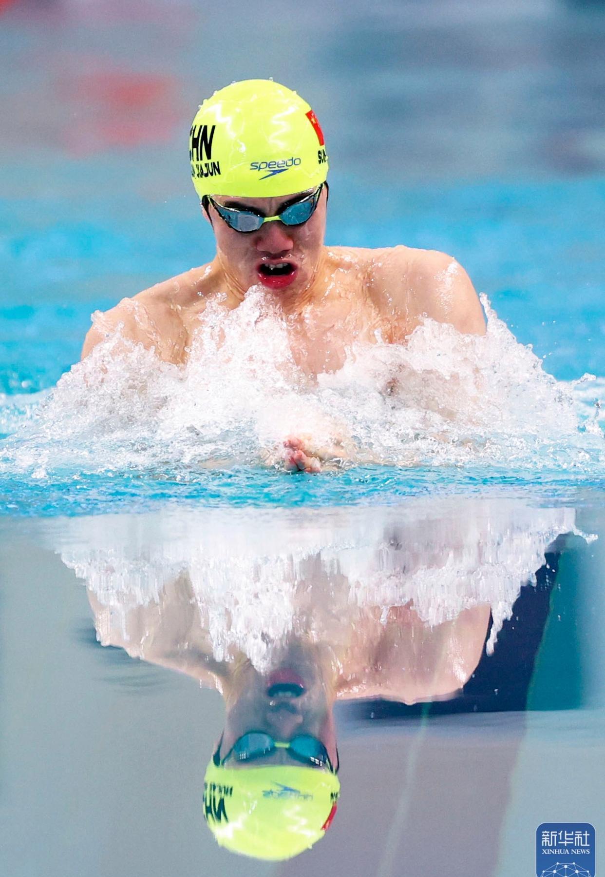 关于游泳比赛中惊险一幕,这位选手险胜晋级的信息 关于游泳比赛中惊险一幕,这位选手险胜晋级的信息