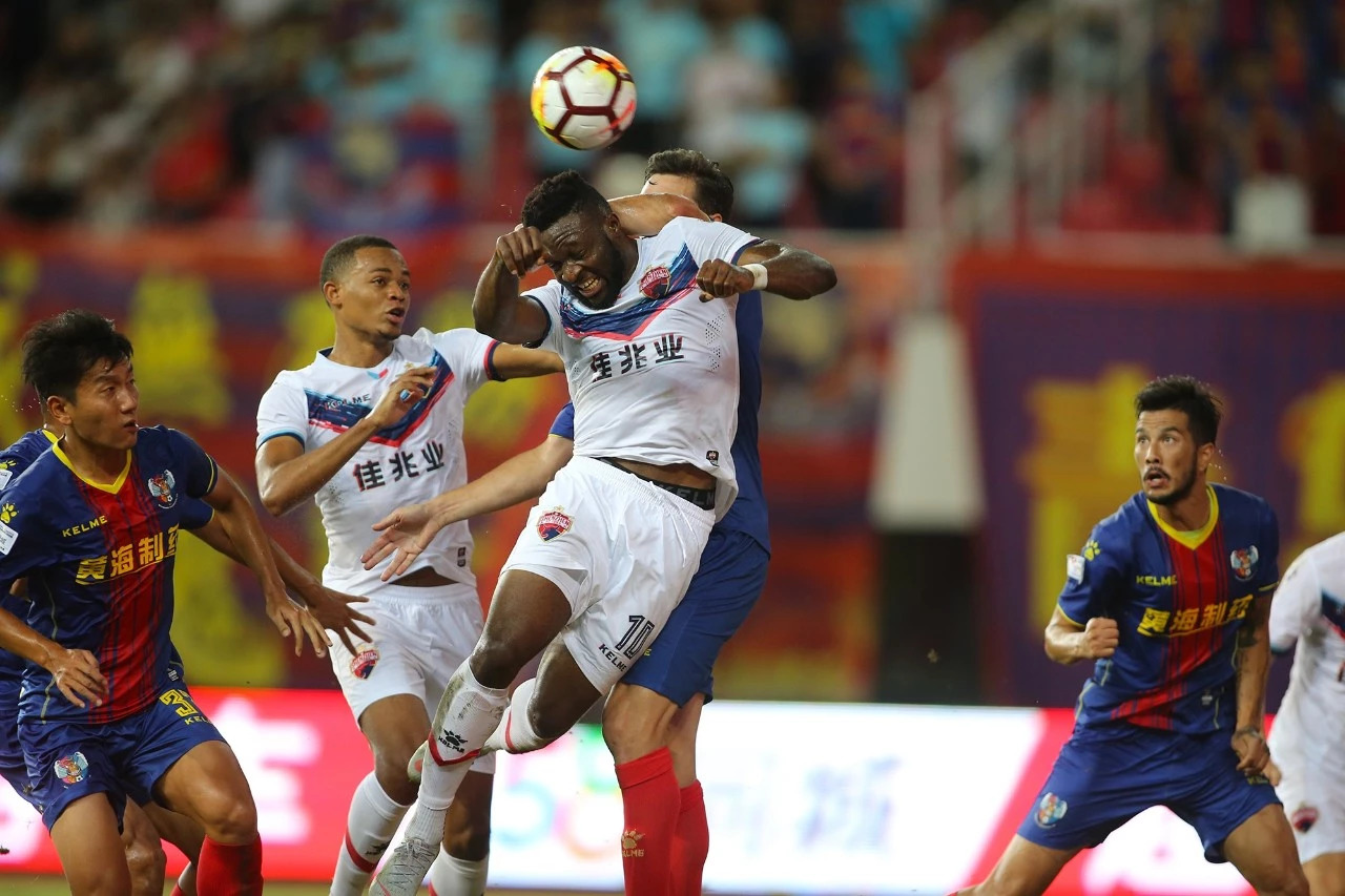 深圳佳兆业客场取分,稳固中游位置 深圳佳兆业客场取分,稳固中游位置