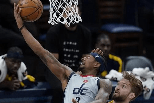 比尔包机会不多,客场击败强敌的简单介绍 比尔包机会不多,客场击败强敌的简单介绍