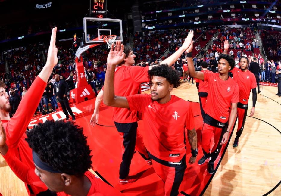 精彩篮球表现引得观众热血沸腾,氛围非凡的简单介绍 精彩篮球表现引得观众热血沸腾,氛围非凡的简单介绍