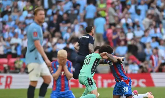 阿斯顿维拉主场不敌伯恩利,遭遇连败 阿斯顿维拉主场不敌伯恩利,遭遇连败